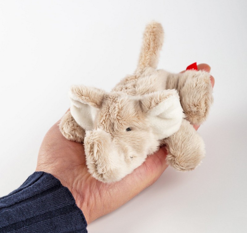 Piccolo peluche morbido a forma di elefante, adatto dai 3 mesi in su